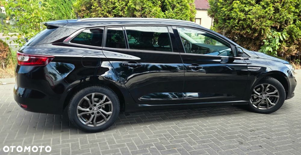 Renault Megane ENERGY TCe 140 EDC LIMITED - 17