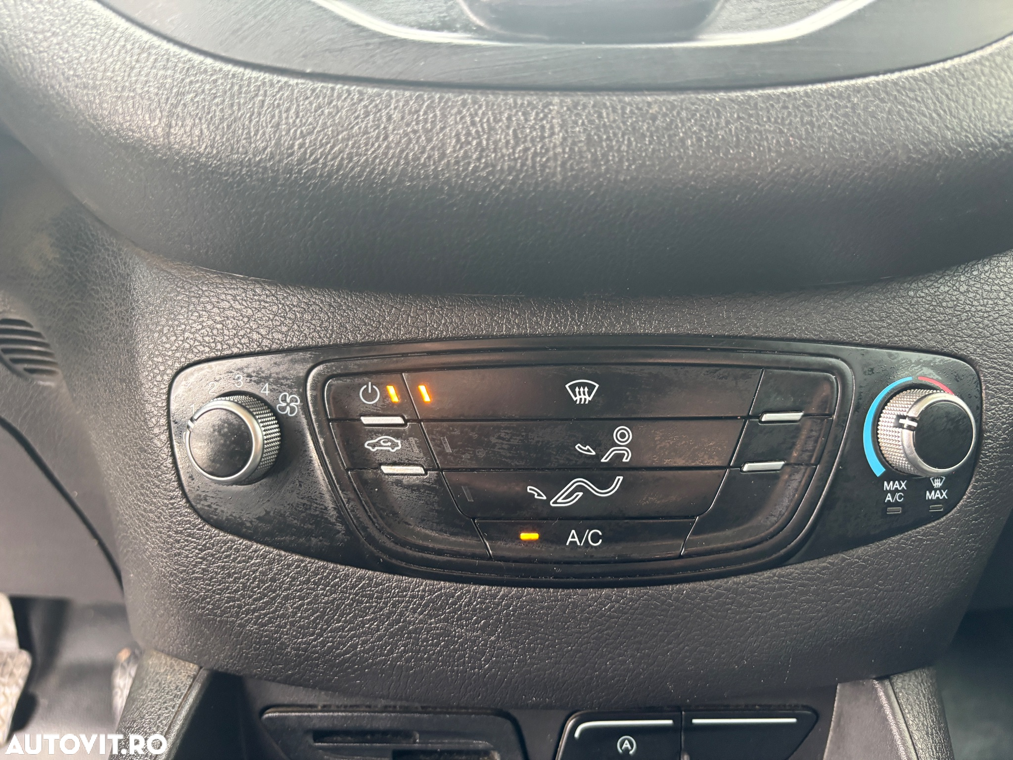 Ford Courier - 11