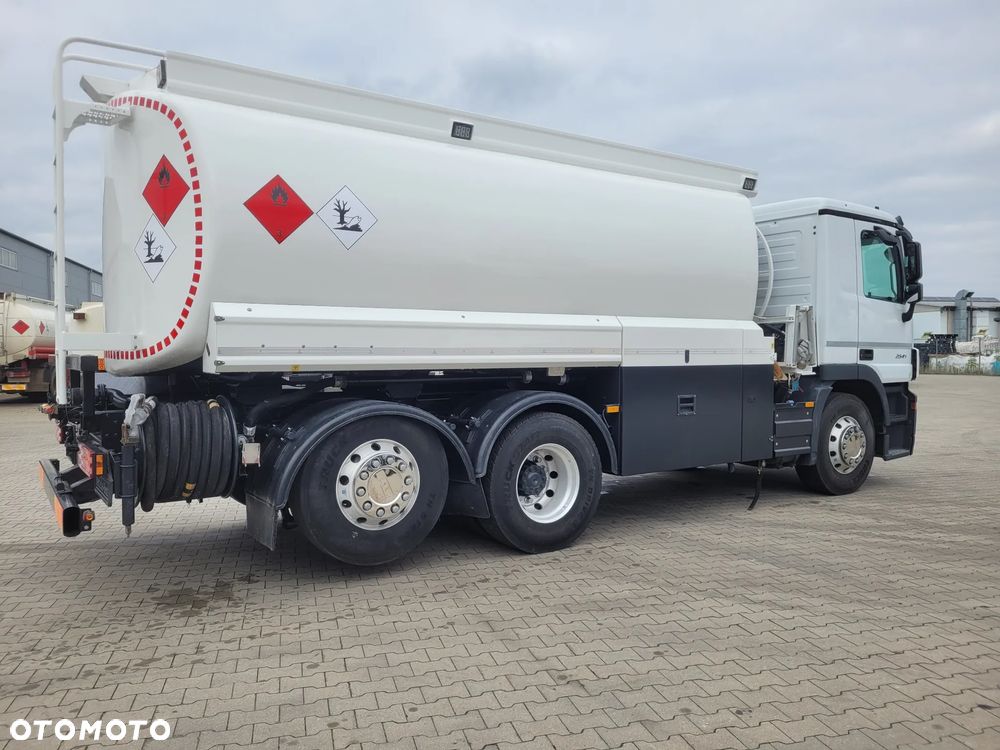 Mercedes-Benz AUTOCYSTERNA MERCEDES ACTROS 26410 V6 - 9