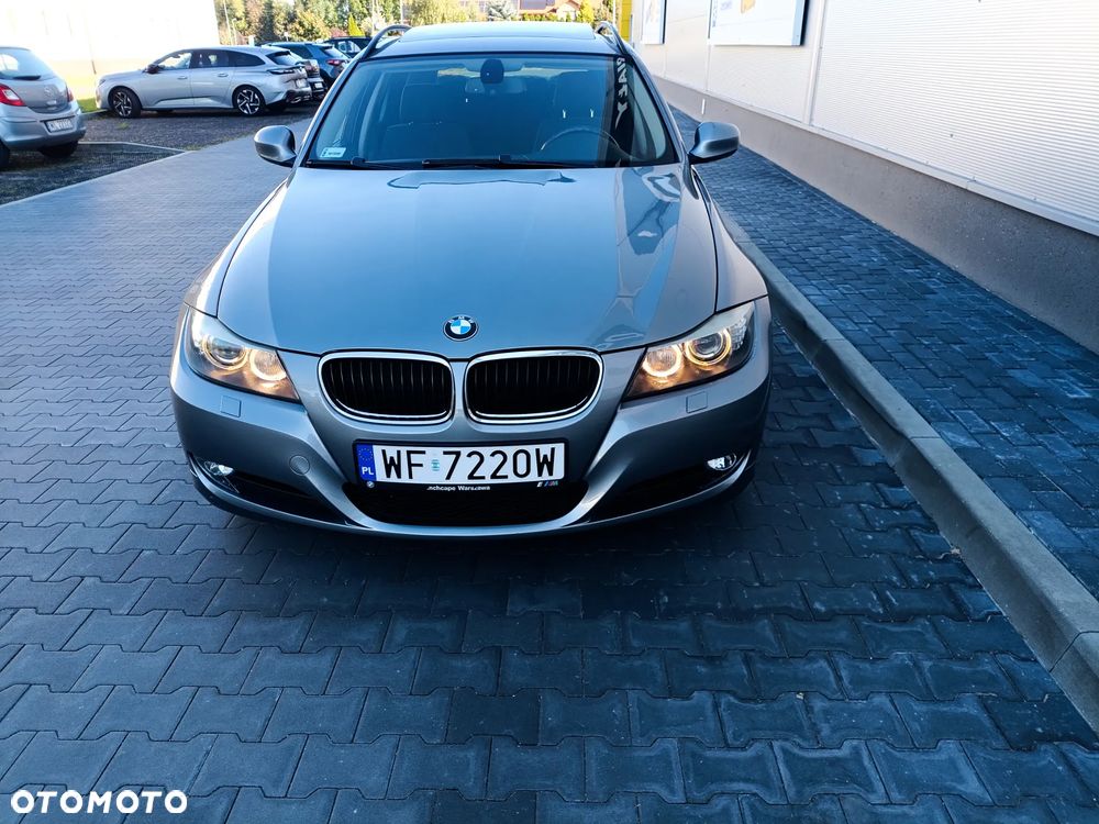BMW Seria 3 318i Edition Exclusive - 18