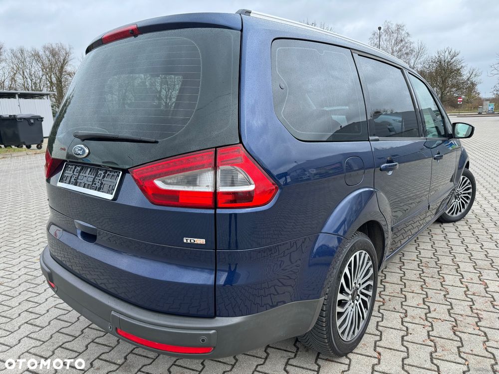 Ford Galaxy - 4