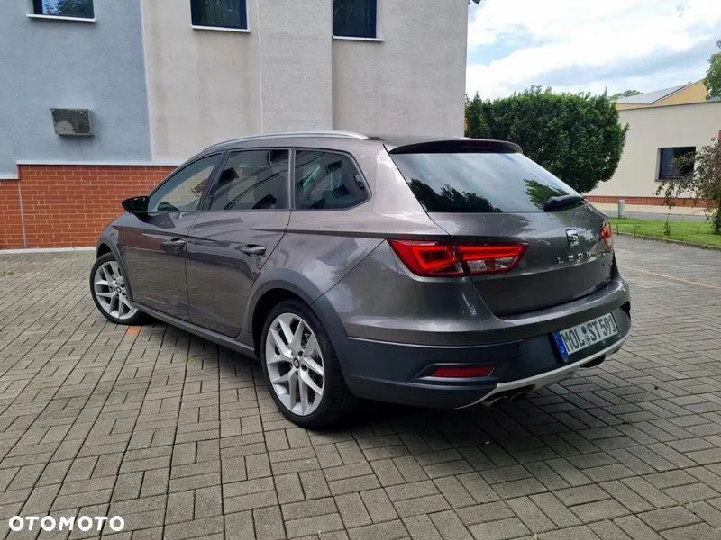 Seat Leon 2.0 TDI X-Perience S&S 4Drive - 6