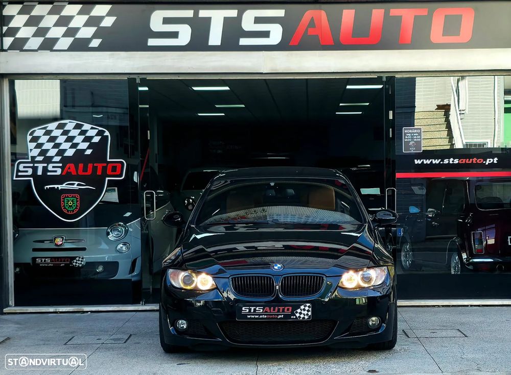 BMW 330 i Auto - 11