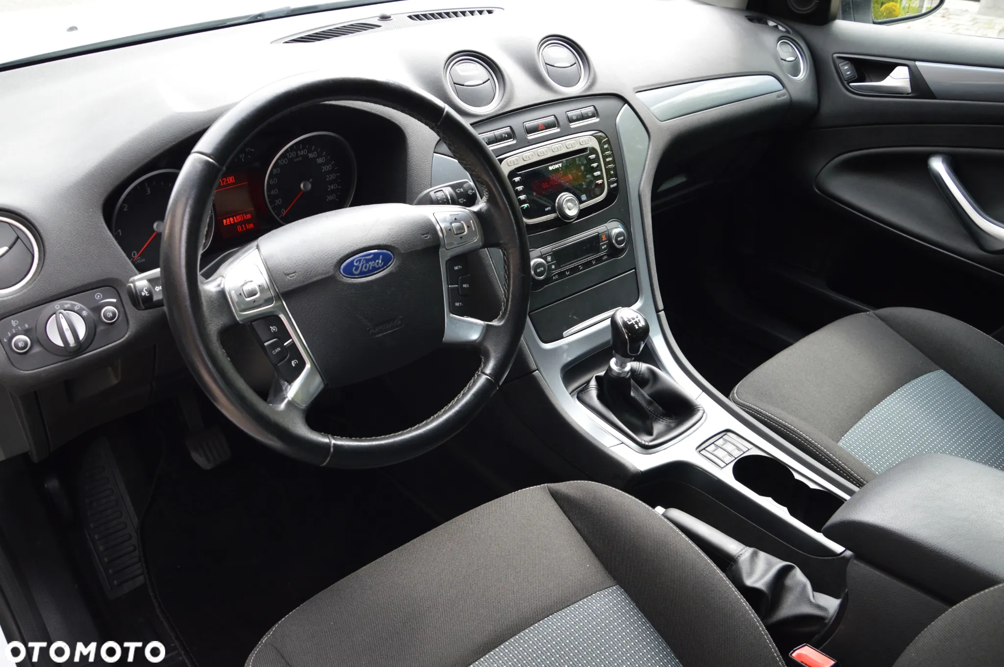 Ford Mondeo 1.6 TDCi Ambiente Plus - 10