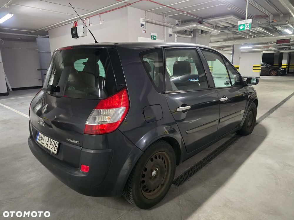 Renault Scenic 2.0 16V Luxe Privilege - 3