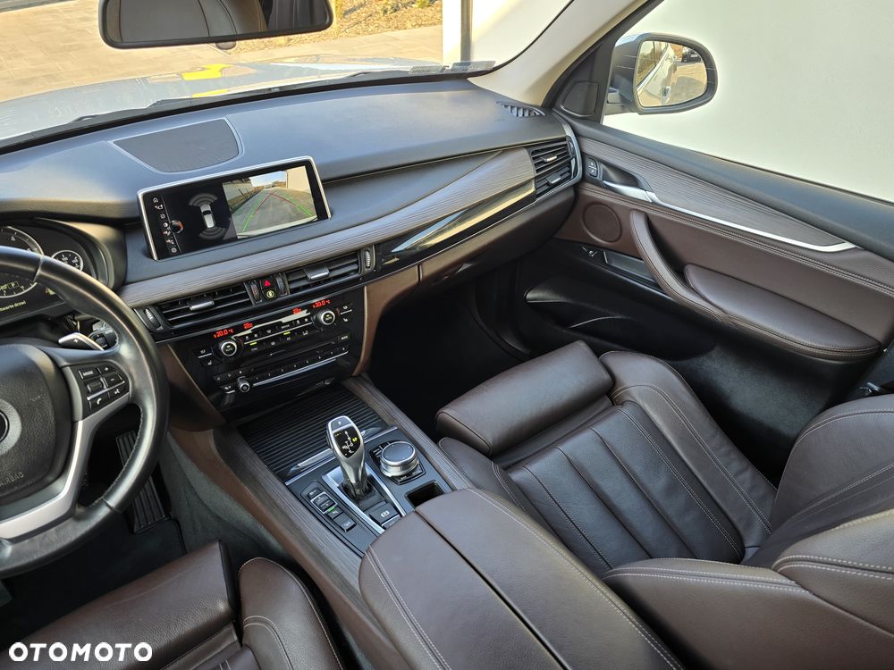 BMW X5 xDrive25d - 27