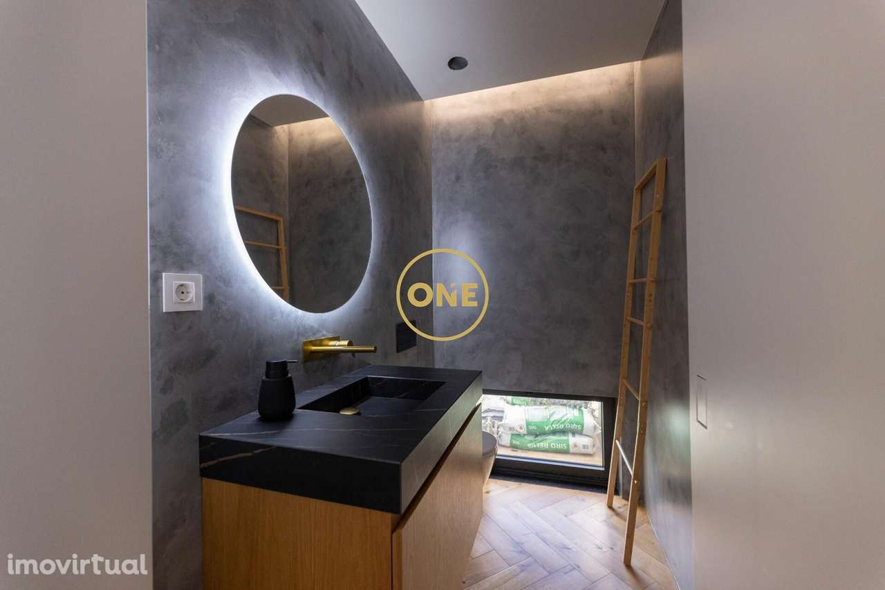 Moradia Com Piscina Privada e Arquitetura Contemporânea - Grande imagem: 5/30