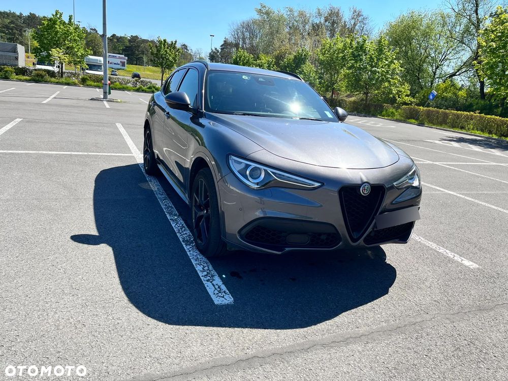 Alfa Romeo Stelvio 2.0 Turbo Veloce Q4 - 11