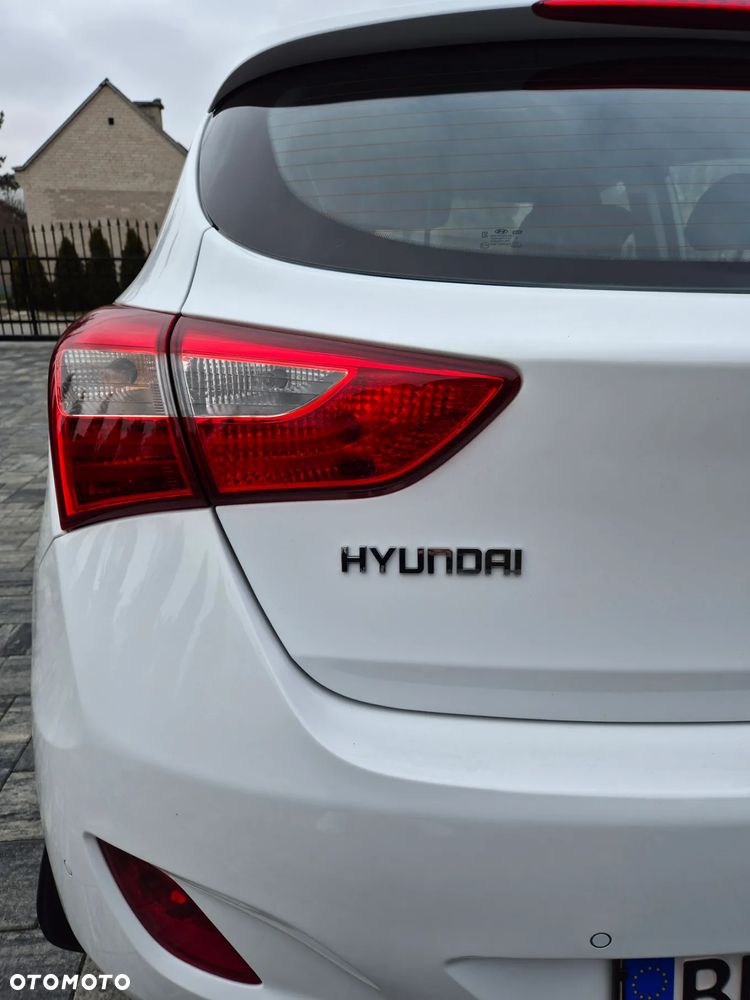 Hyundai i30 blue 1.6 CRDi Classic - 11