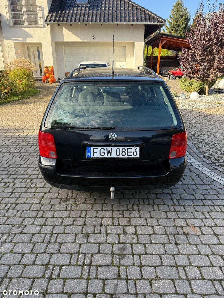 Volkswagen Passat - 4