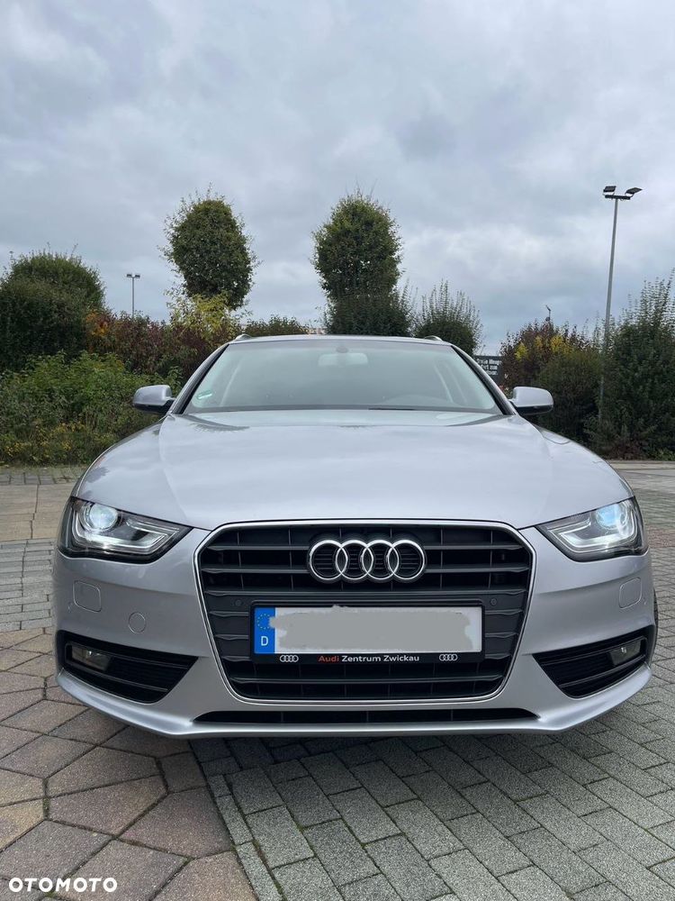 Audi A4 - 1