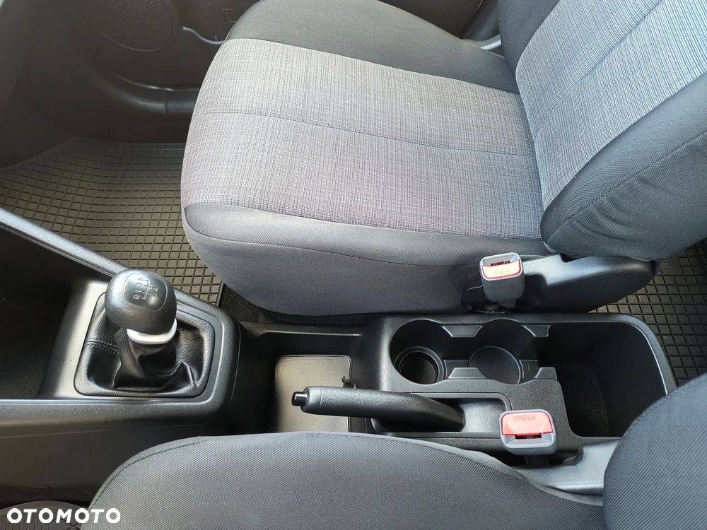 Kia Venga - 14
