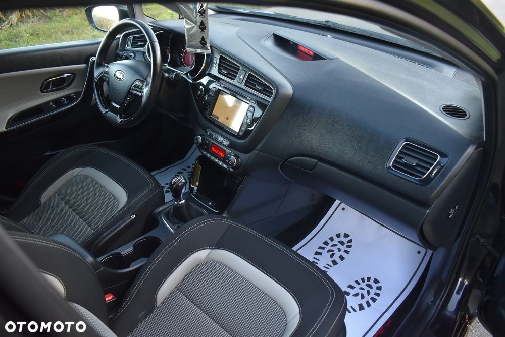 Hyundai i30 1.6 GDI Premium - 27