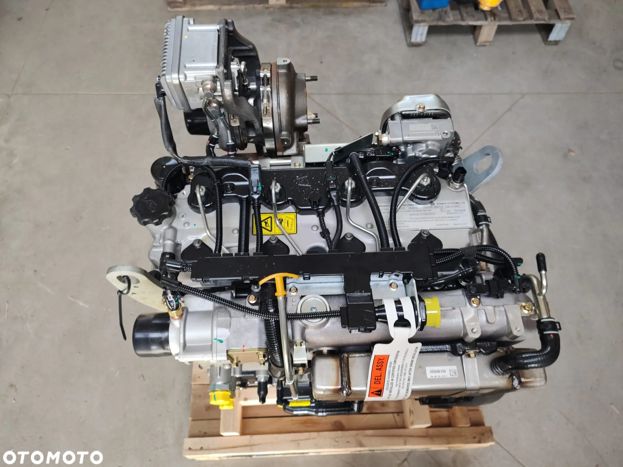 Kompletny Nowy Silnik JCB JS 130 Koparka JCB Silnik 444 Maszyna 81KW 4.4 L 320/41081 - 2