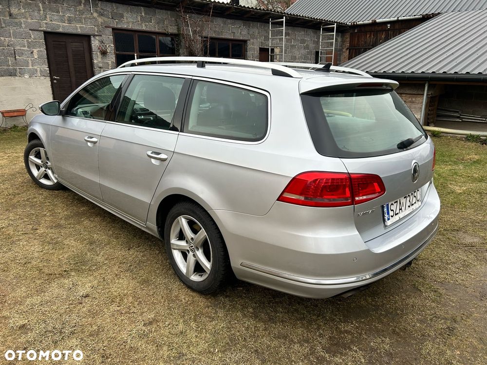 Volkswagen Passat 2.0 TDI Highline DSG - 4