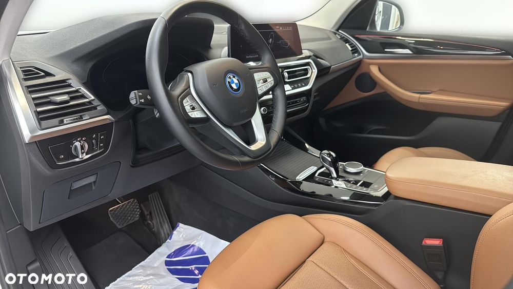 BMW X3 xDrive30e - 10