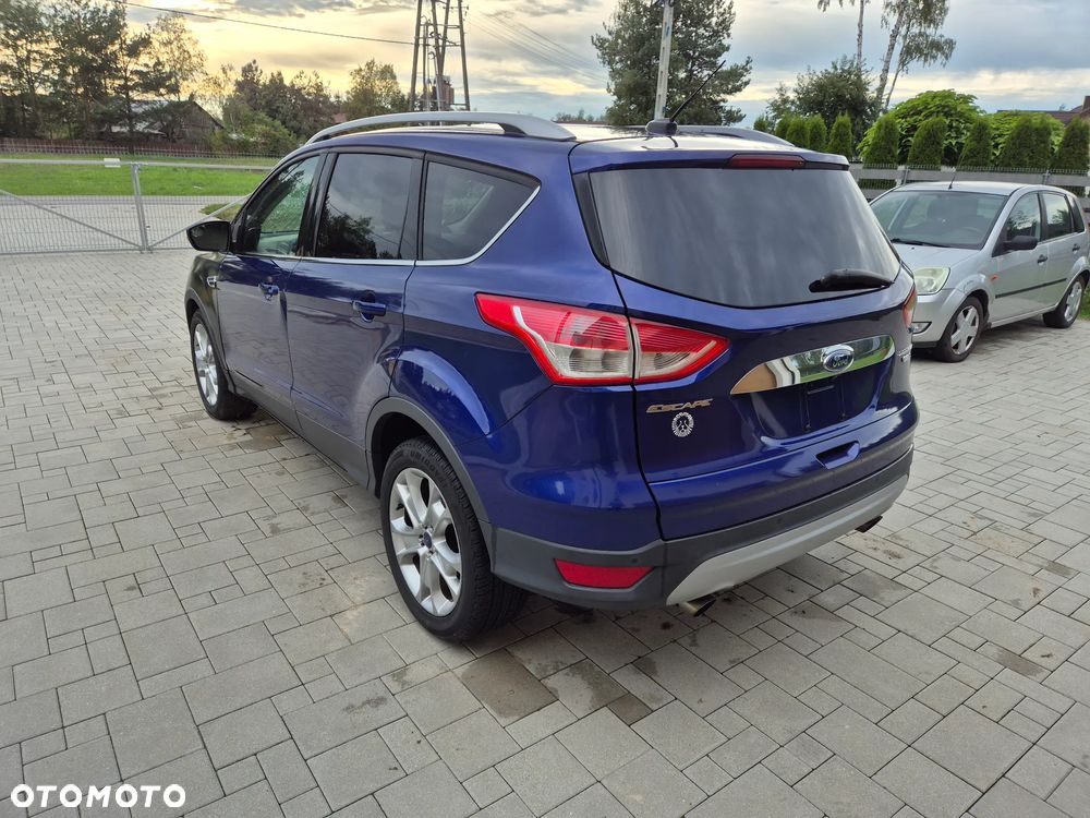 Ford Escape 2.0 EcoBoost AWD Titanium - 5