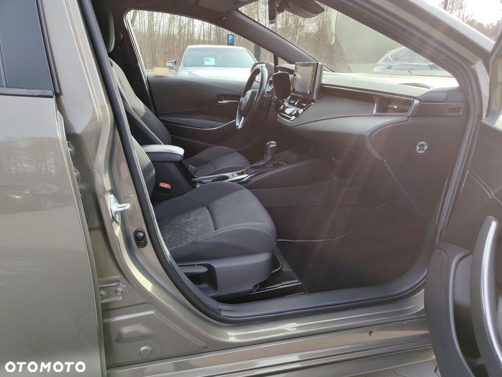 Toyota Corolla 2.0 Hybrid Comfort - 10