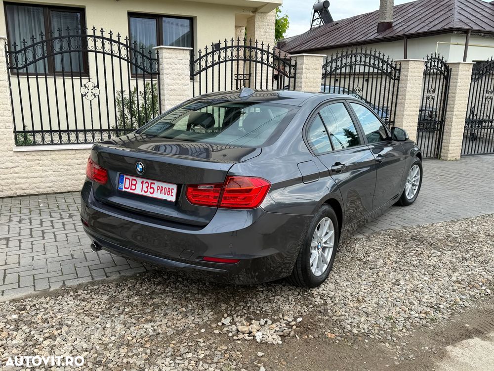 BMW Seria 3 318d Aut. - 18