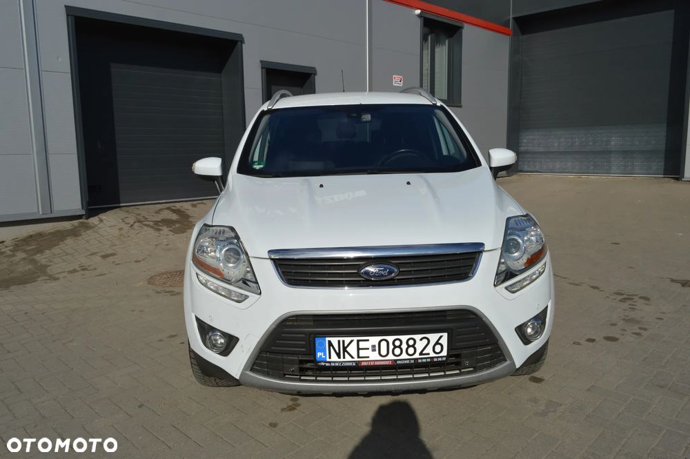 Ford Kuga 2.0 TDCi 2x4 Titanium - 12