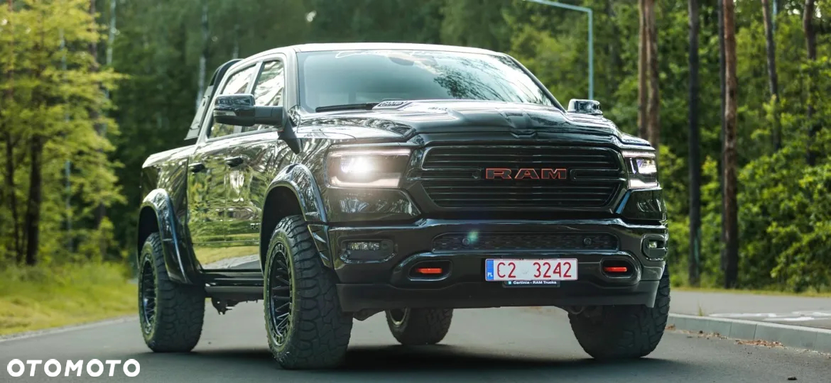 Dodge RAM 1500 5.7 4x4 - 14