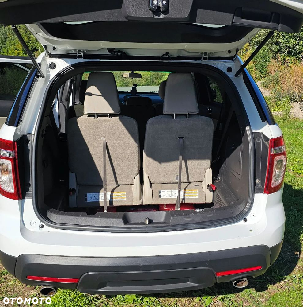Ford Explorer - 4