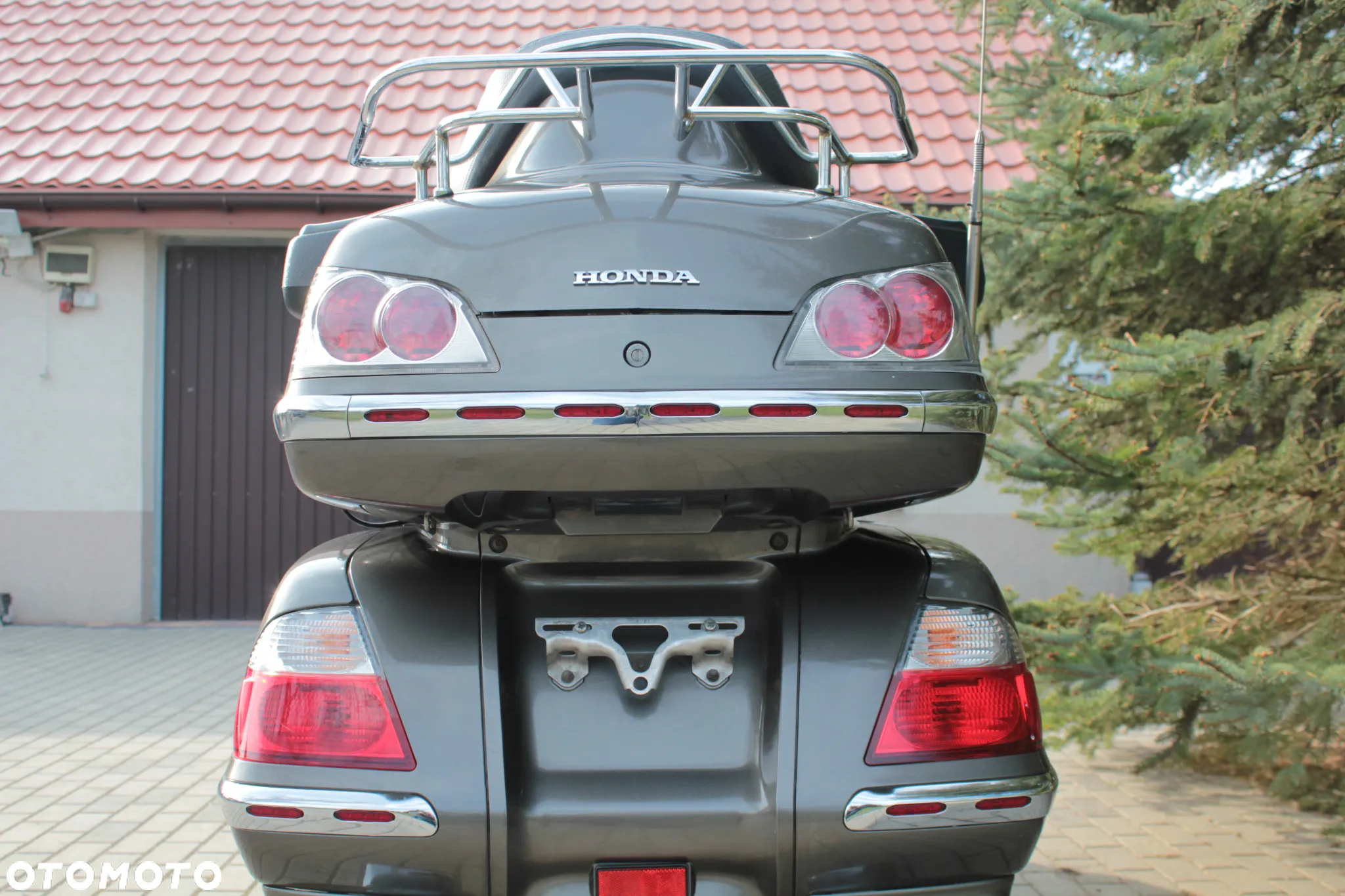 Honda GL - 27