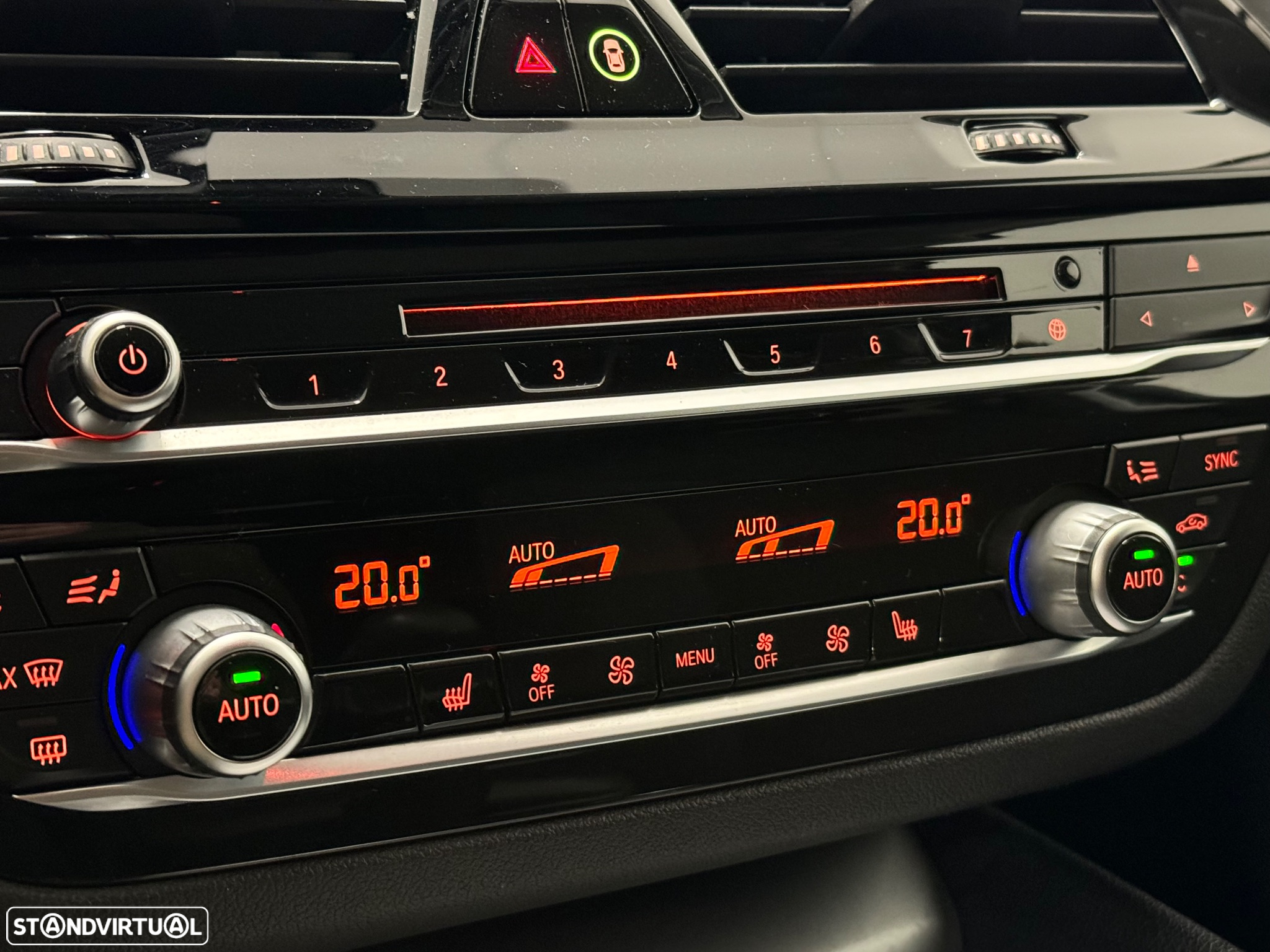 BMW 520 d Touring Aut. Sport Line - 36