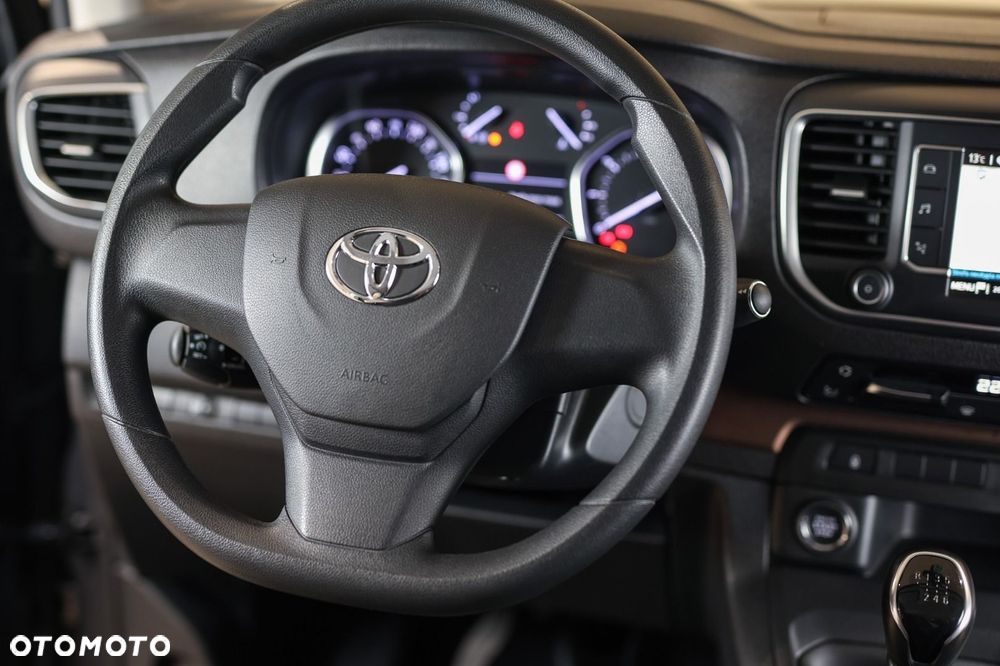 Toyota Proace Verso - 22