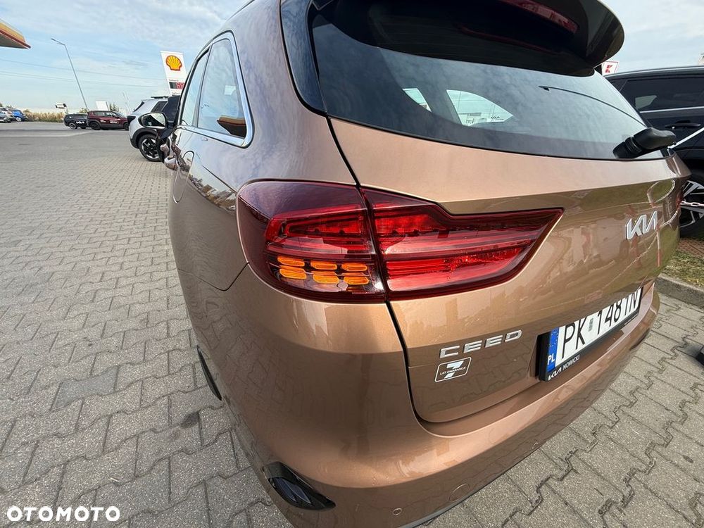Kia Ceed 1.5 T-GDI M - 13