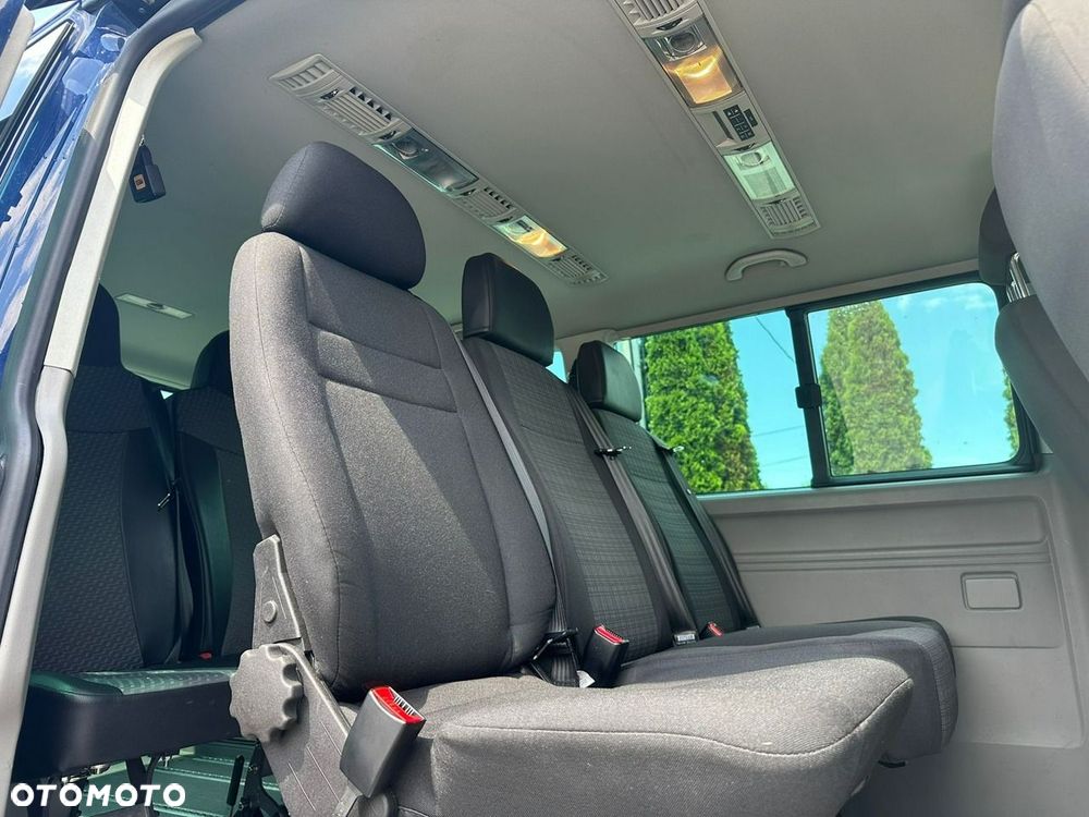 Volkswagen Caravelle - 12