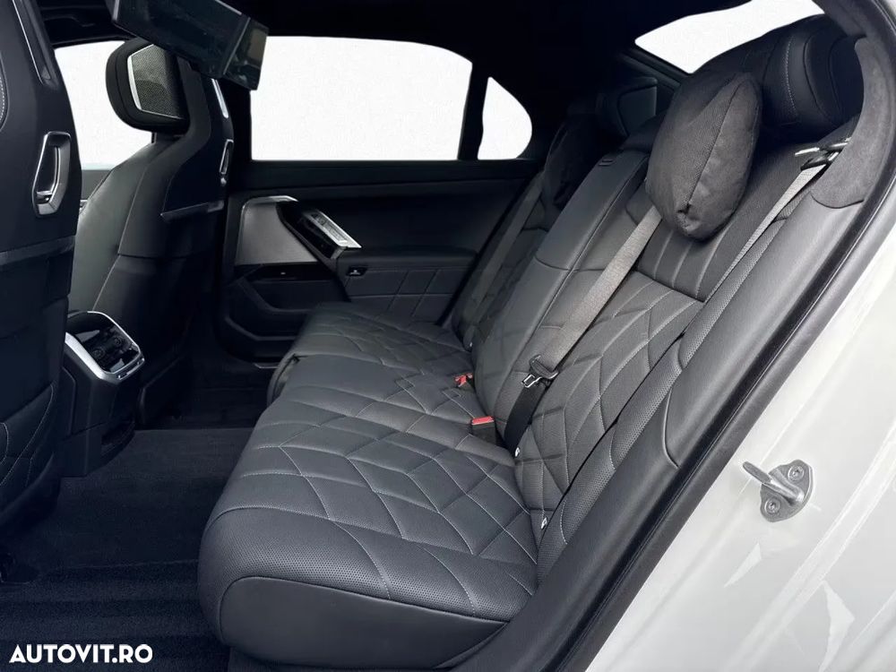 BMW Seria 7 740d xDrive MHEV - 7