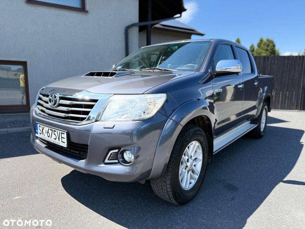 Toyota Hilux 3.0 D-4D SR5 - 16
