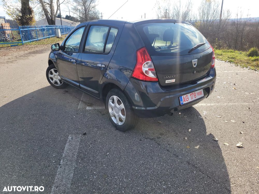 Dacia Sandero - 6