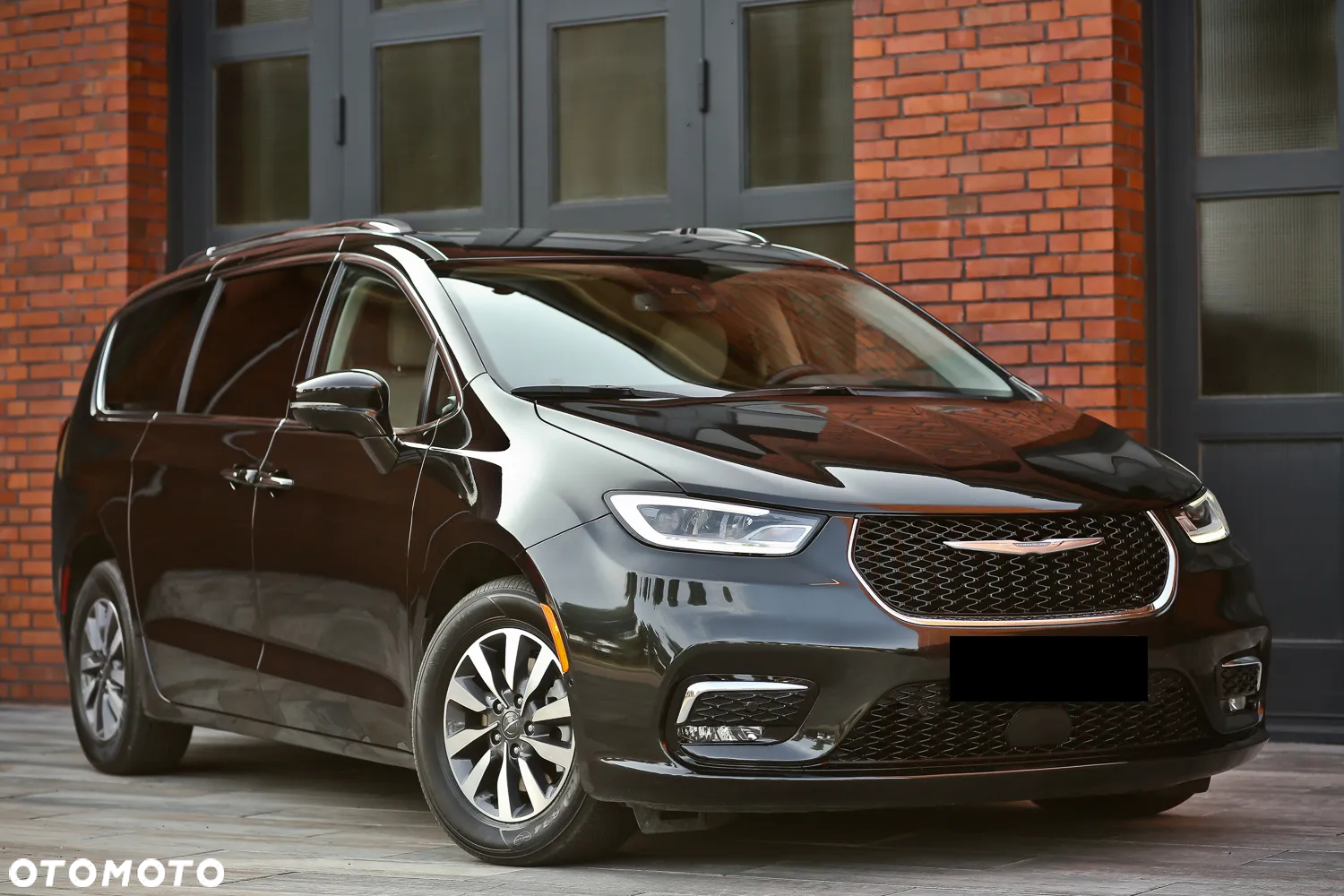 Chrysler Pacifica - 6