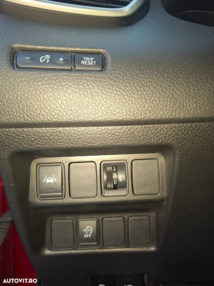 Nissan Qashqai 1.5 DCI N-Connecta - 21