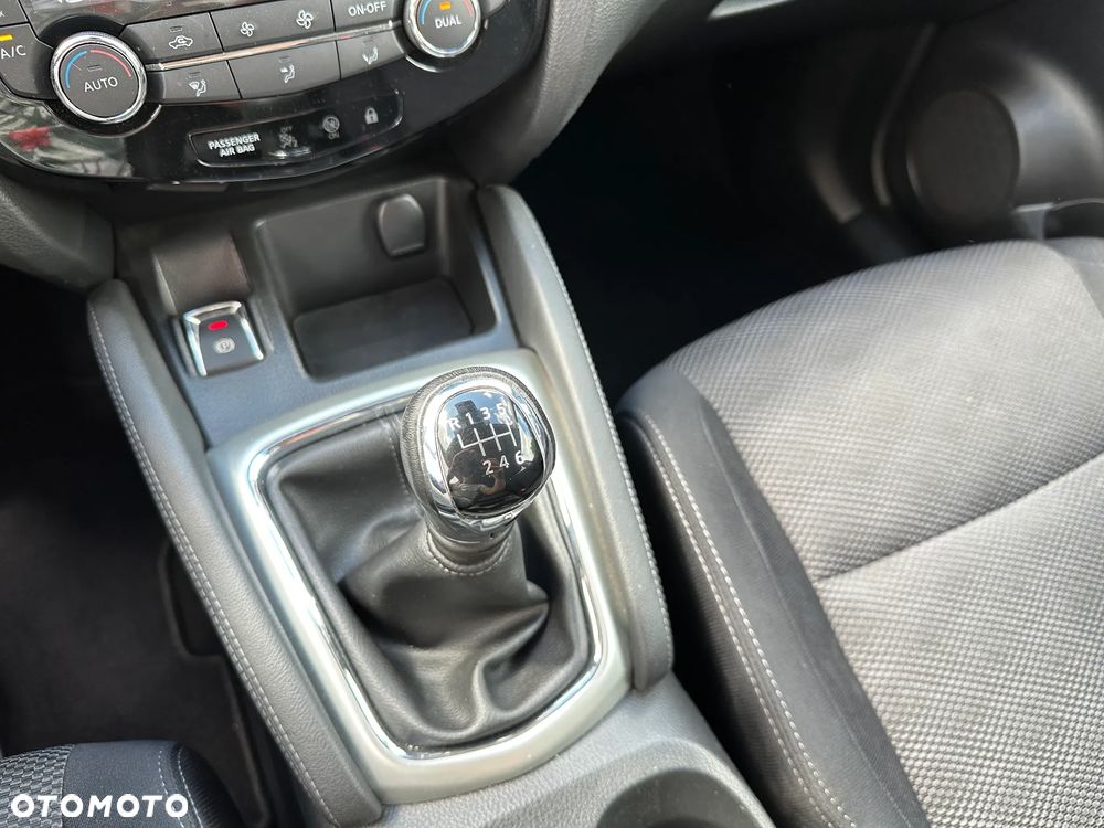 Nissan Qashqai - 16