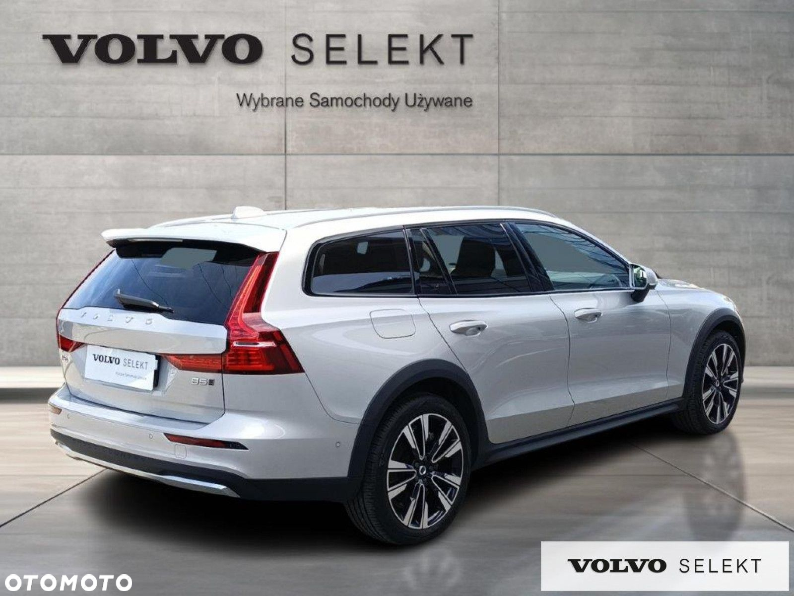 Volvo V60 Cross Country - 8