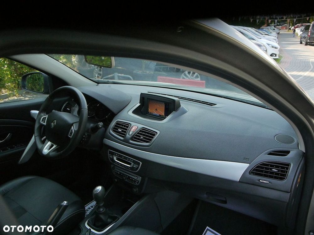 Renault Fluence 2.0 16V 140 Sportway - 22