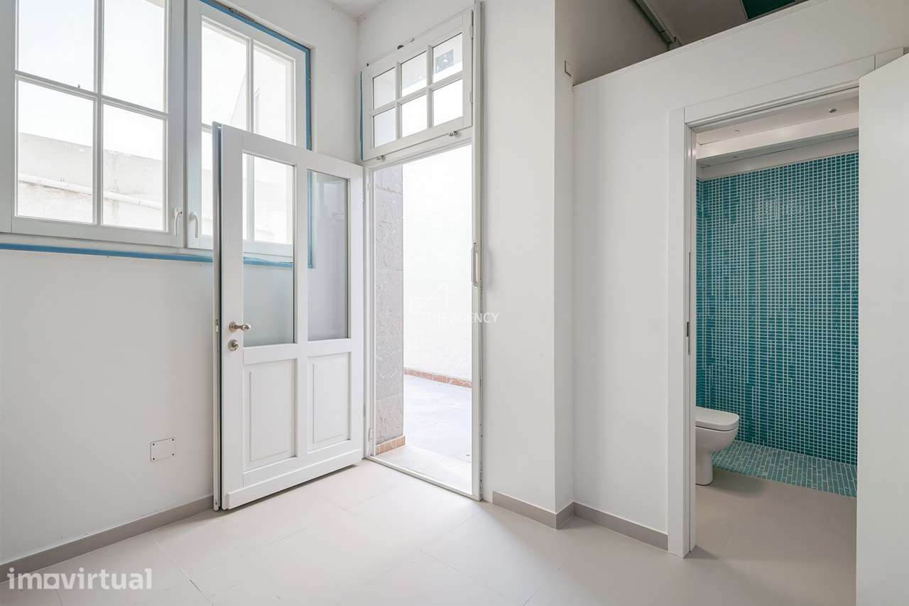 Moradia T2+1 encantadora, historicamente renovada, na zona antiga de P - Grande imagem: 2/34