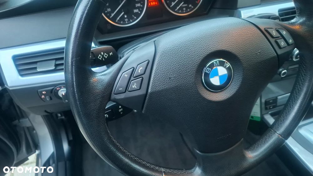 BMW Seria 5 525i - 18
