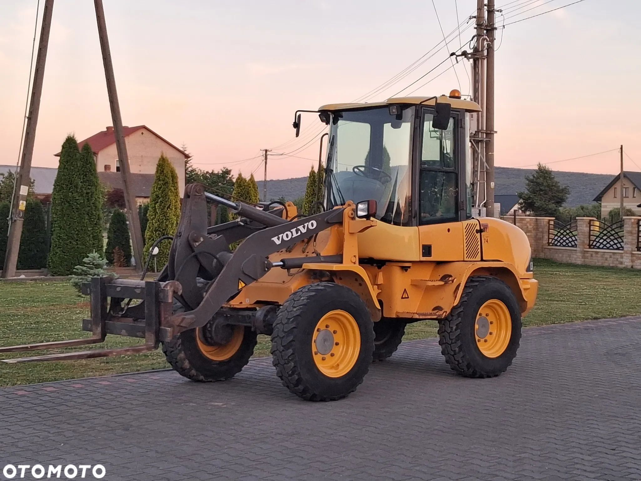 Volvo L30B  Maszyna sprowadzona  5200Mth - 1