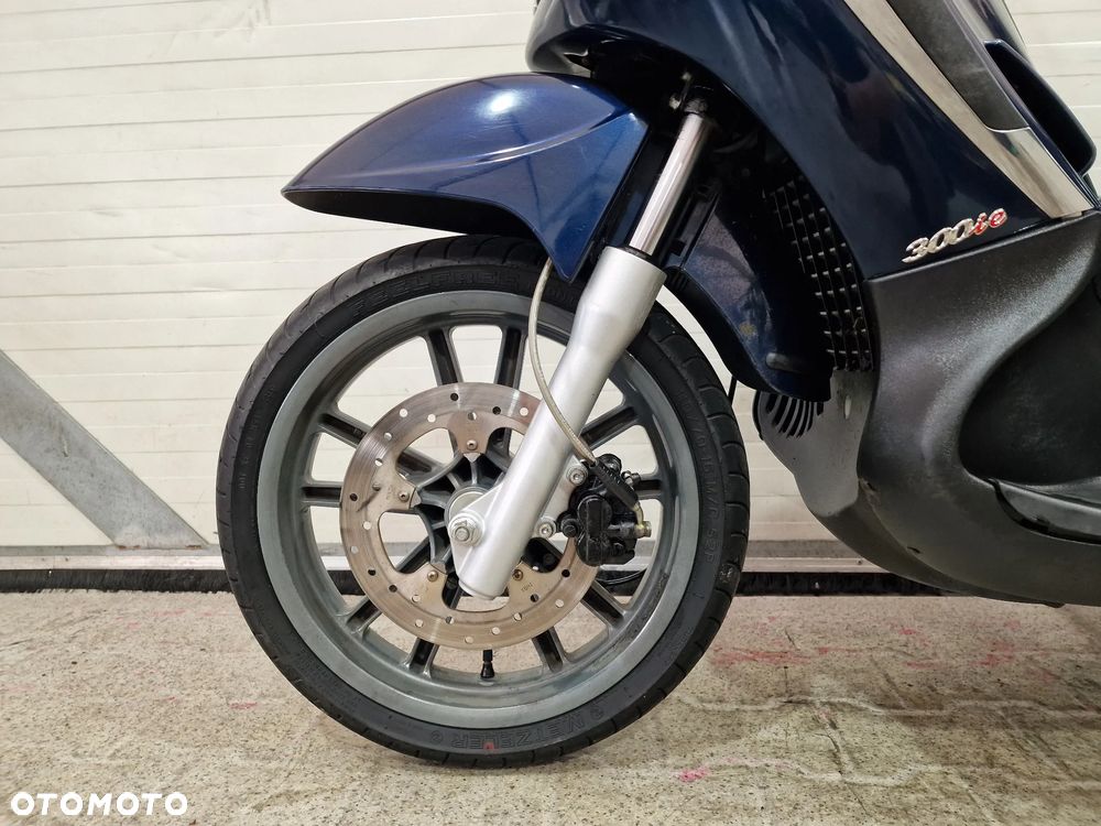 Piaggio Beverly - 15