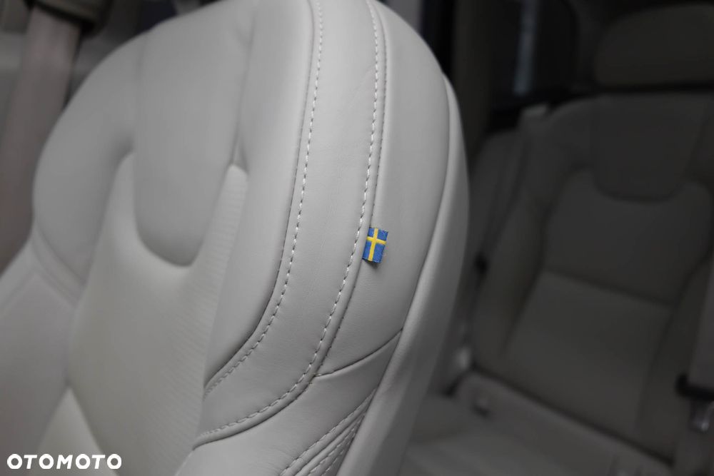 Volvo XC 60 B4 D AWD Geartronic Inscription - 29