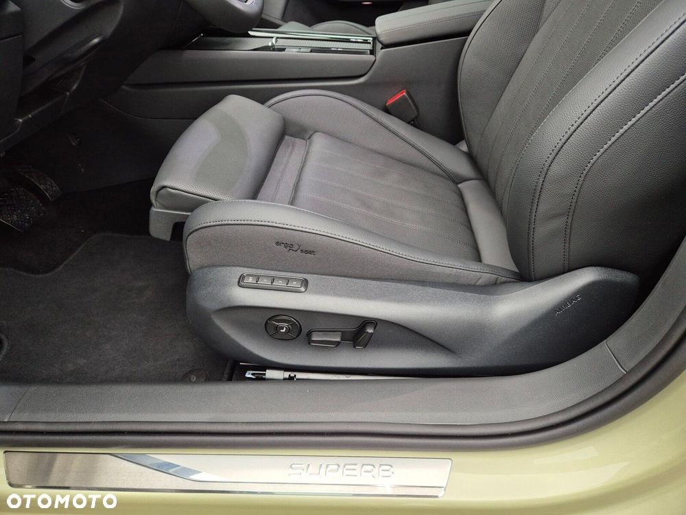 Skoda Superb 2.0 TDI SCR 4x4 L&K DSG - 20
