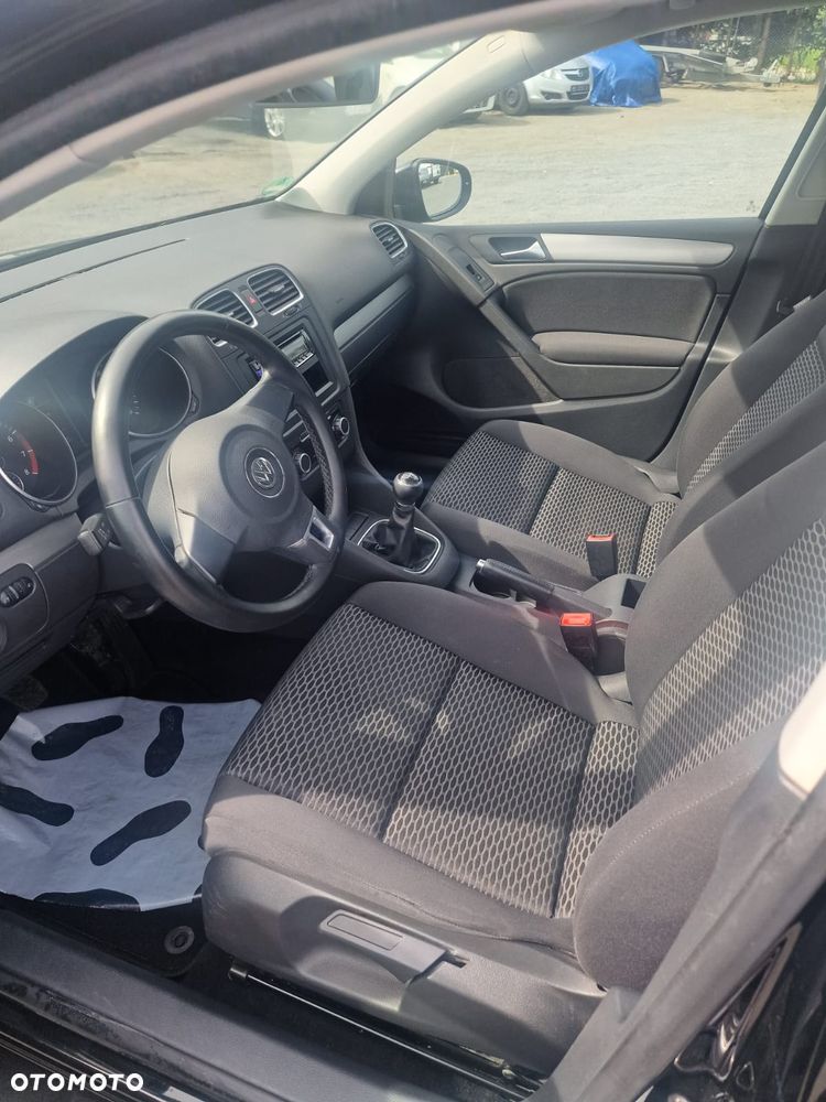 Volkswagen Golf - 5