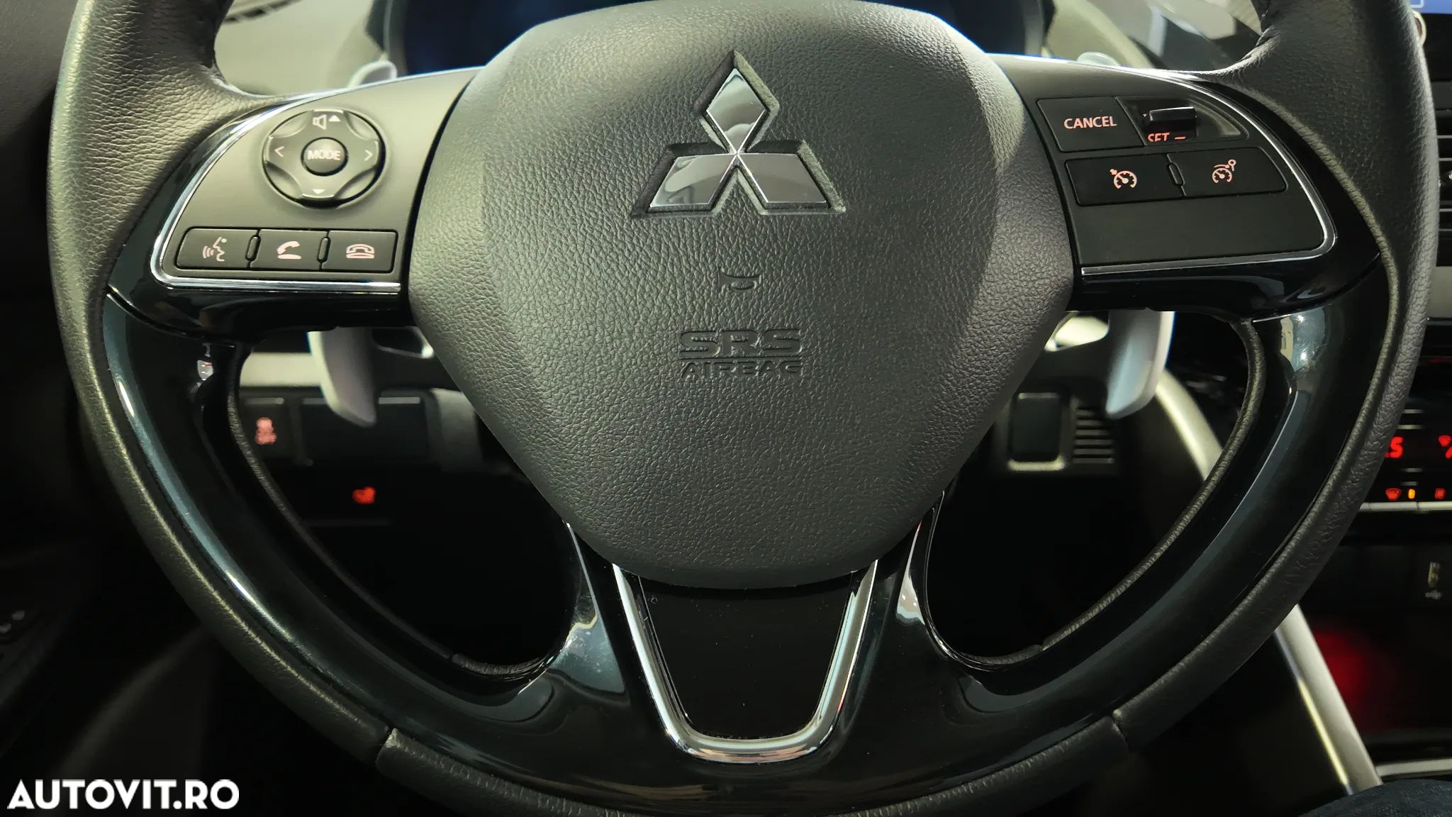Mitsubishi Eclipse-Cross Plug-In Hybrid 4WD Intro Edition - 21