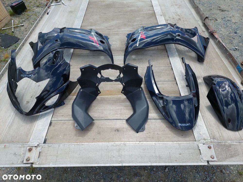 SUZUKI GSX 650 F 1250 F owiewka czasza czacha bok ogon wypełnienie - 1