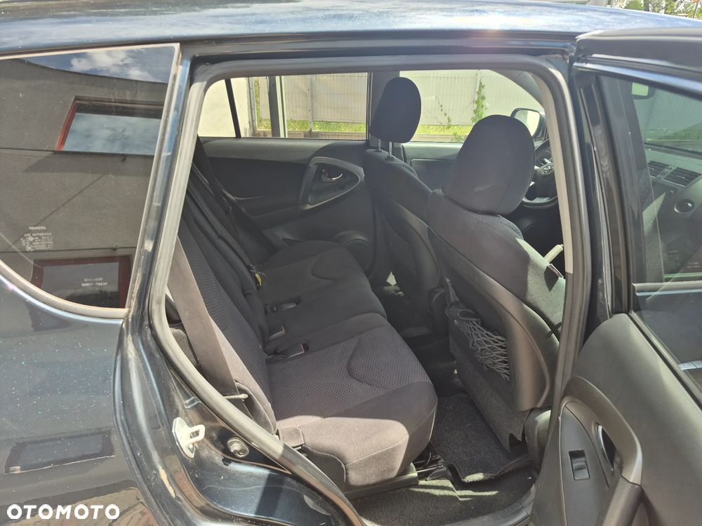 Toyota RAV4 2.0 VVT-i Sol - 12