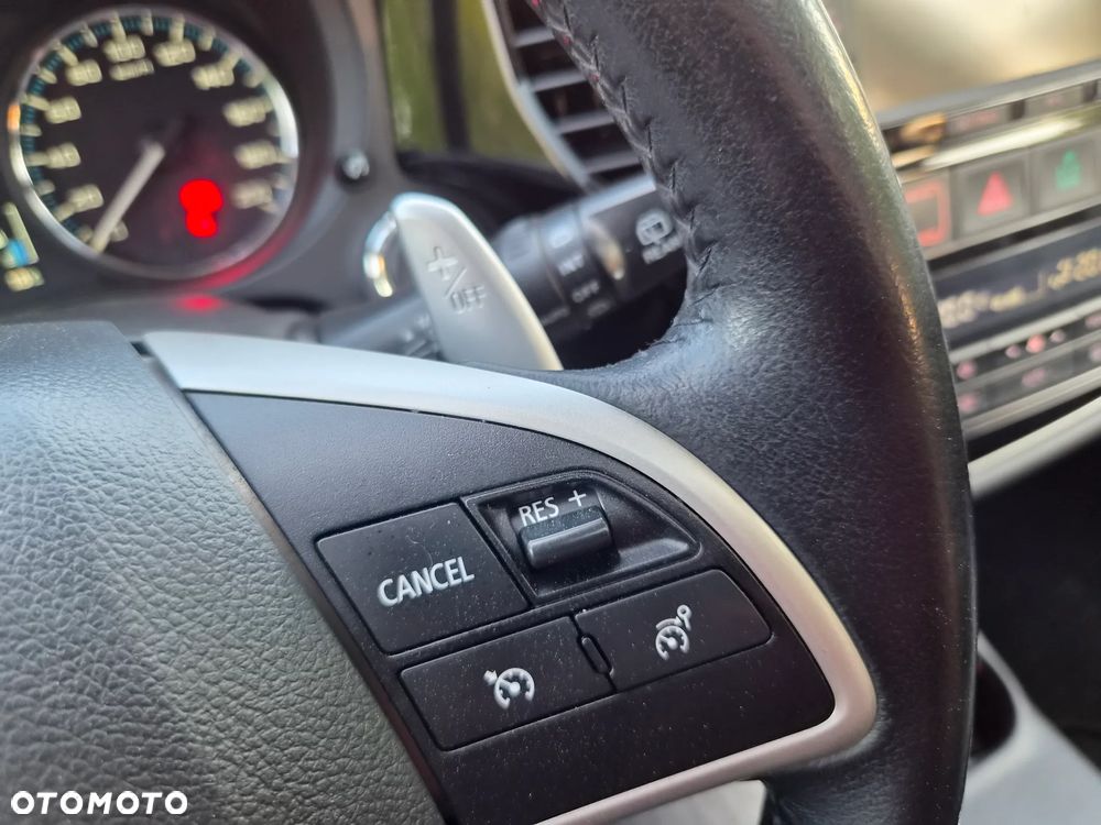 Mitsubishi Outlander - 37